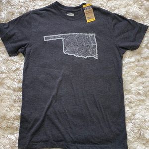 NWT short sleeve shirt, size M